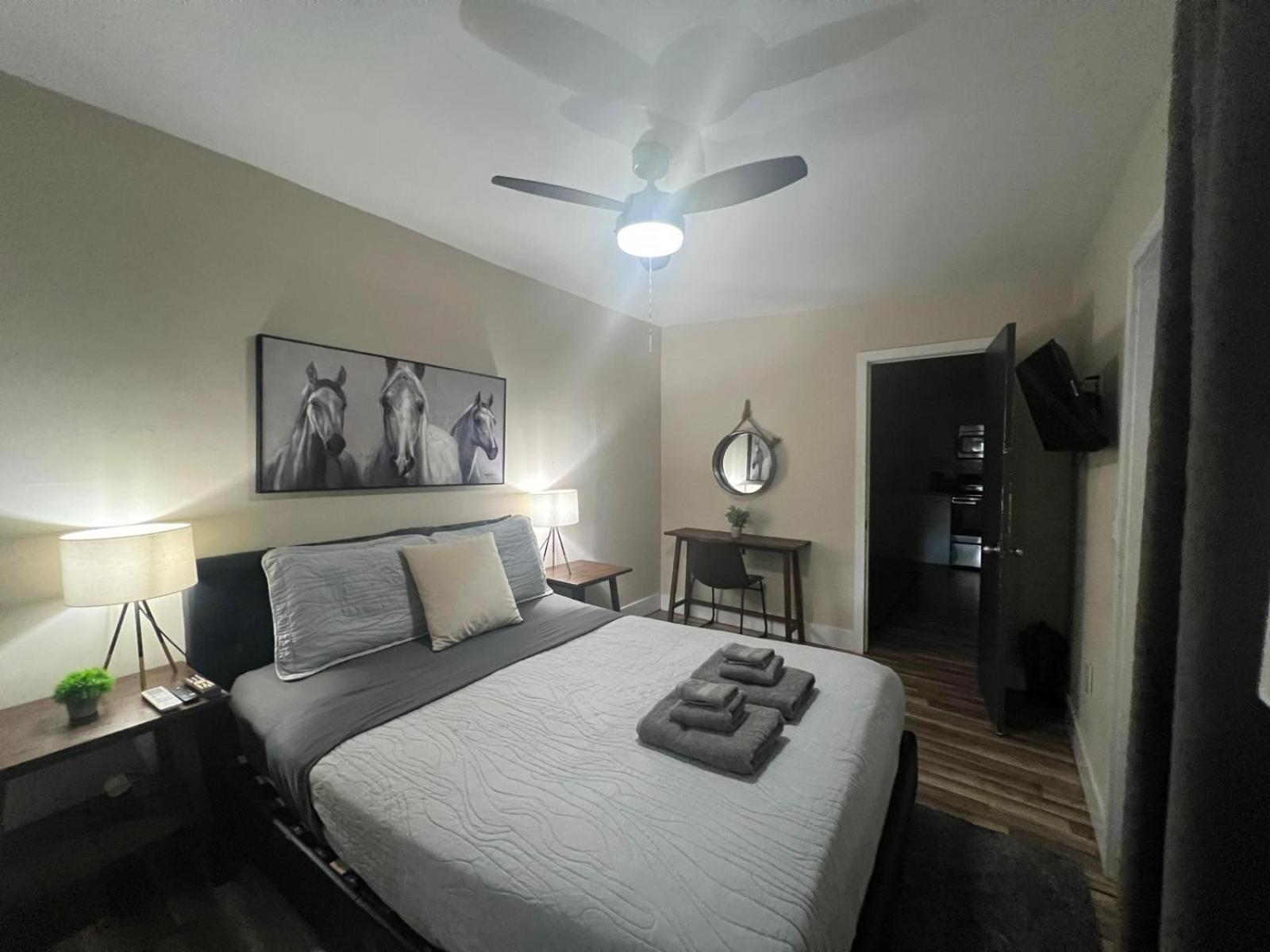 Designed Private Suites In Miami Luaran gambar